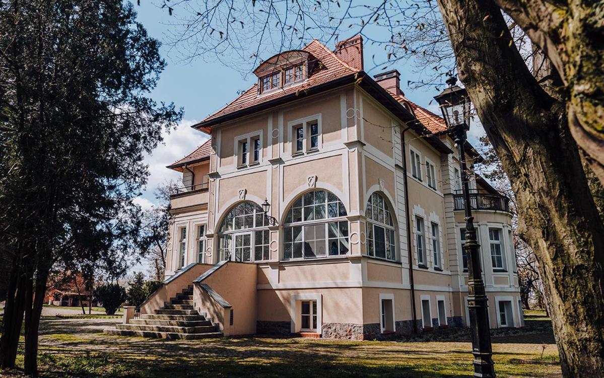 Palac W Debinie Krzeszkowice 외부 사진